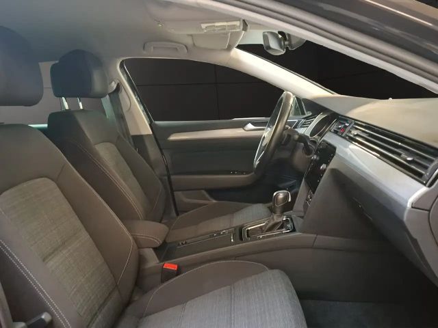 Volkswagen Passat 2.0 TDI Business DSG Variant