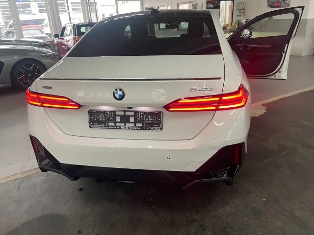 BMW 540 540d M-Sport Sedan xDrive