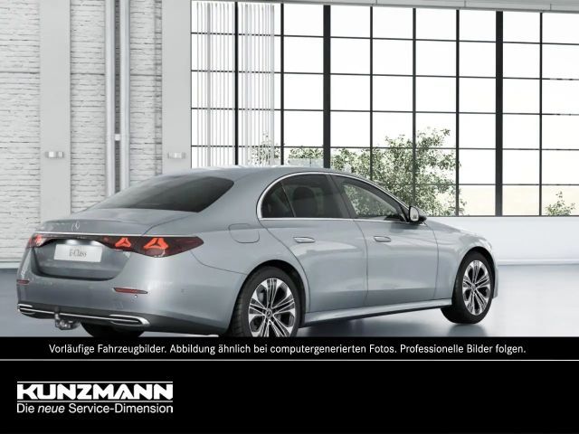 Mercedes-Benz E 200 AVANTGARDE Sedan