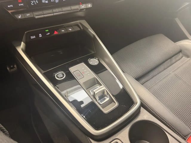 Audi A3 40 TFSI Hybride S-Line Sedan
