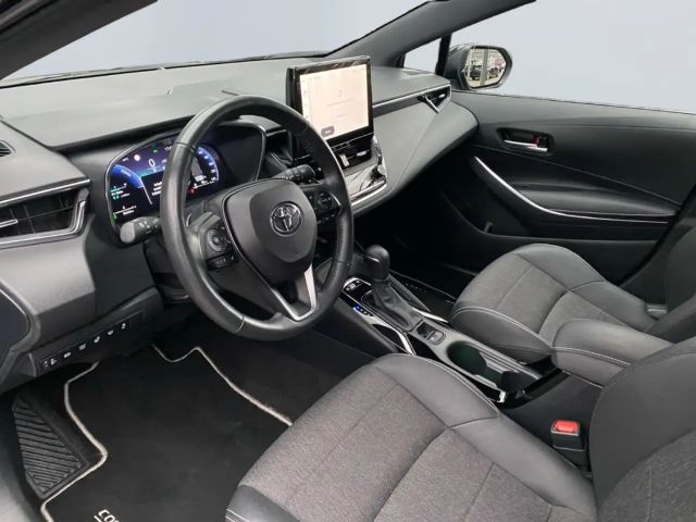 Toyota Corolla Hybride Team D