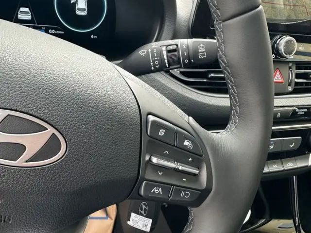 Hyundai i30 New i30 Kombi 1.5 DPi Sondermodell GO*LED,Navi.