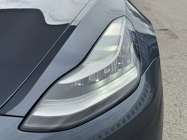 Tesla Model 3 AWD Long Range