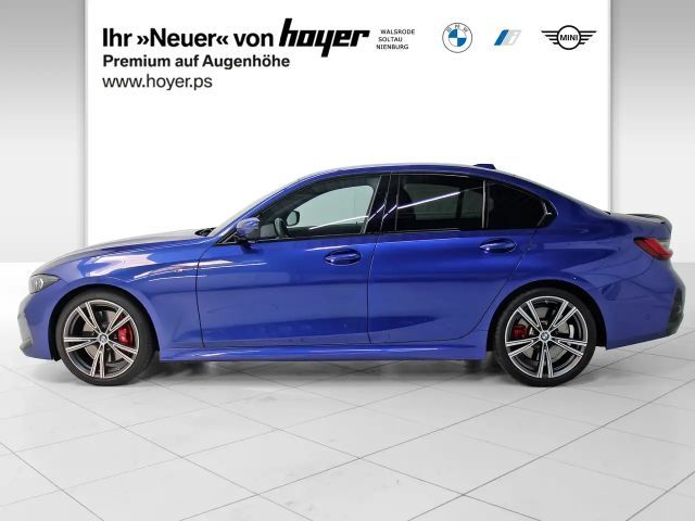 BMW 320 320i M-Sport Sedan