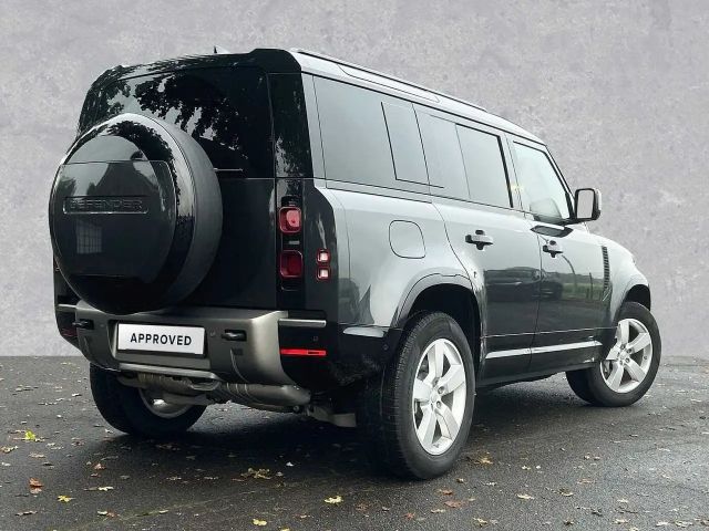 Land Rover Defender 110 D300 Dynamic SE