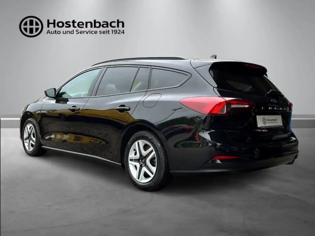 Ford Focus Cool & Connect EcoBoost Wagon