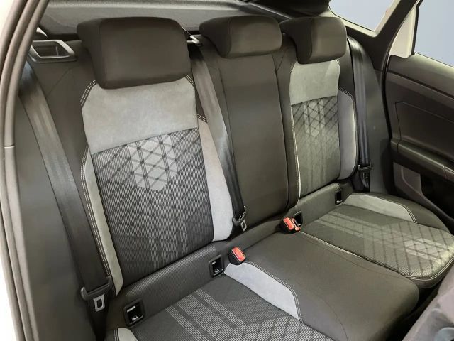 Volkswagen Taigo 1.0 TSI DSG R-Line