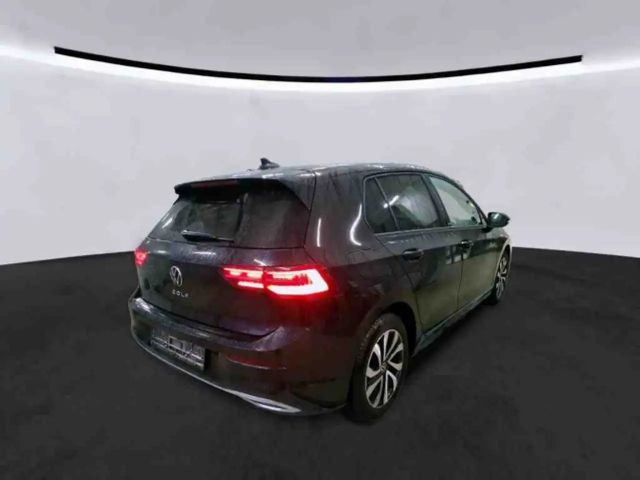 Volkswagen Golf 1.5 TSI IQ.Drive