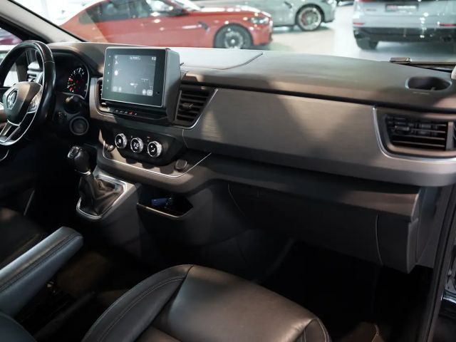 Renault Trafic Grand L2H1 Spaceclass