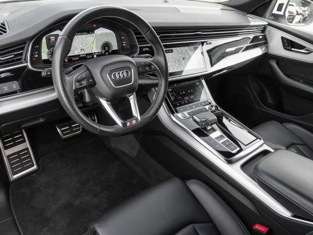 Audi Q8 55 TFSI Hybride Quattro