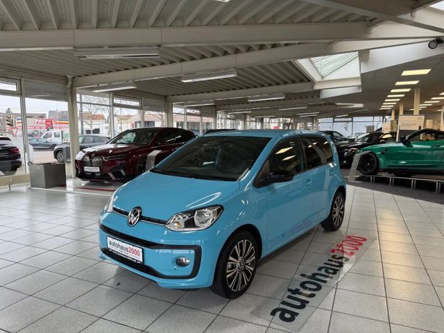 Volkswagen up! Active