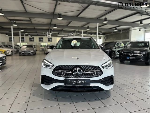 Mercedes-Benz GLA 250 4MATIC AMG Line