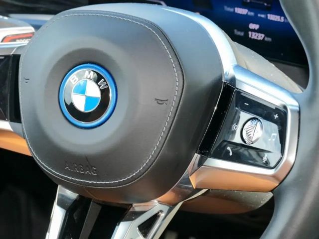 BMW i7 M-Sport Sedan