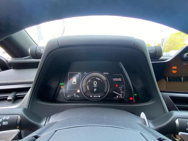 Lexus UX Executive Line