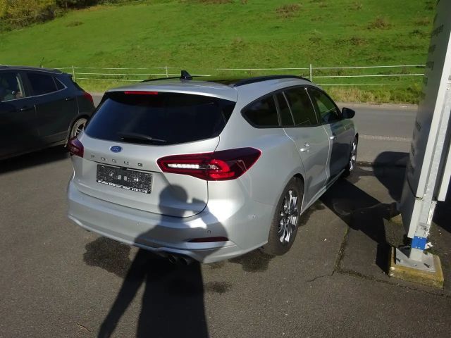 Ford Focus ST Line Wagon