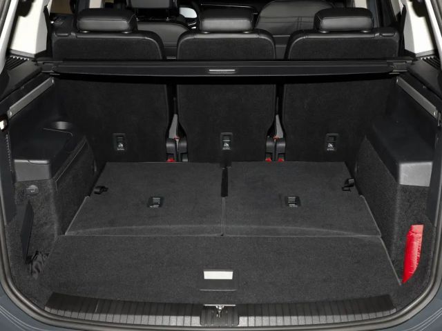 Volkswagen Touran 1.5 TSI DSG