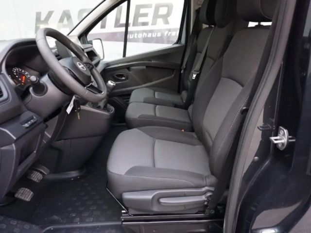 Nissan Primastar Primastar PKW acenta 9-sitzig