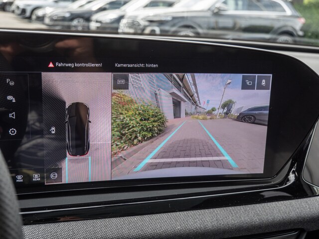 Audi A6 Avant Quattro S-Tronic