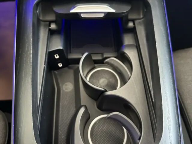 Mercedes-Benz E 220 AVANTGARDE E 220 d Sedan