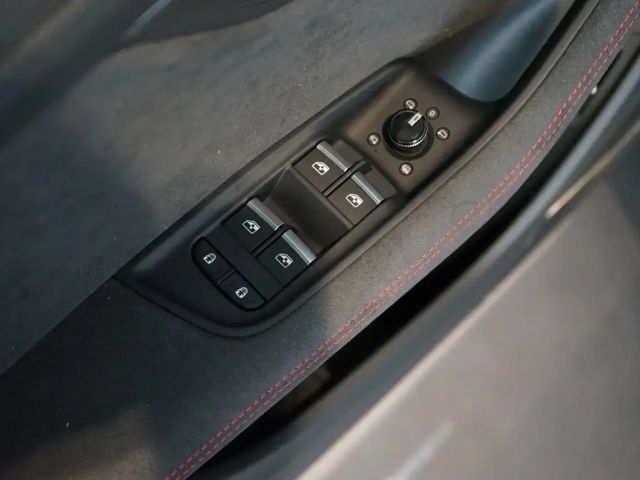 Audi RS Q8 Performance