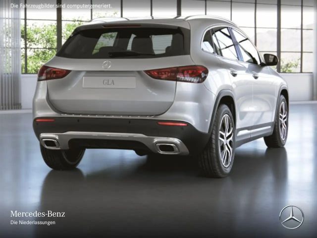 Mercedes-Benz GLA 200 Progressive