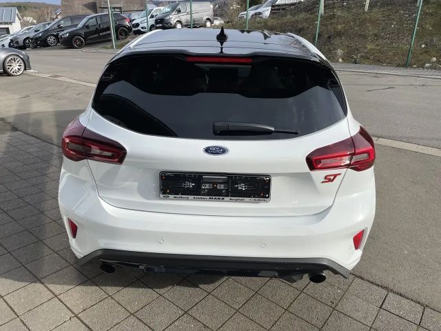 Ford Focus ST Line