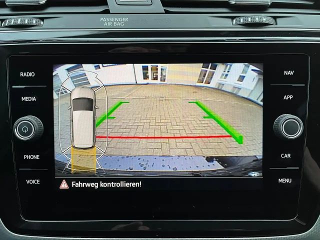 Volkswagen Touran DSG R-Line