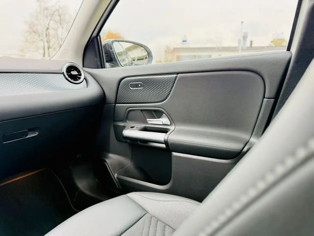 Mercedes-Benz GLA 200 Progressive