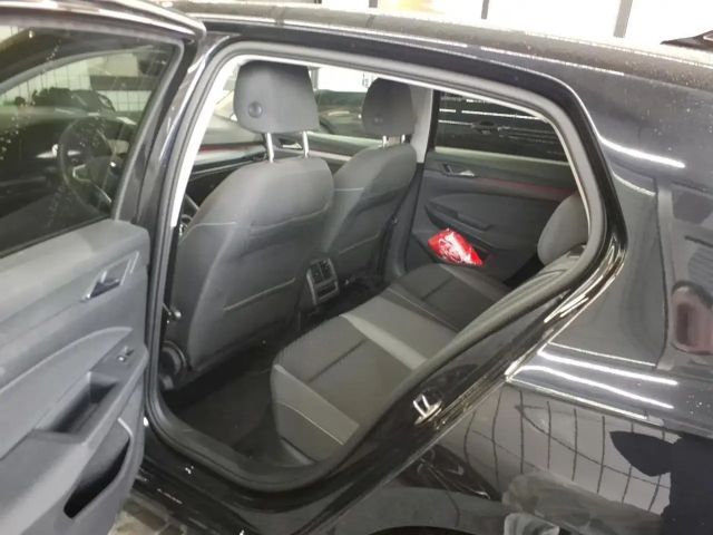 Volkswagen Golf 2.0 TDI DSG Golf VIII