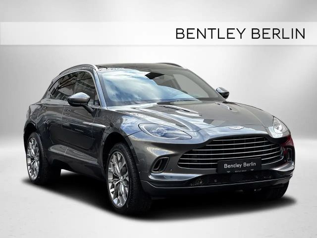 Aston Martin DBX V8