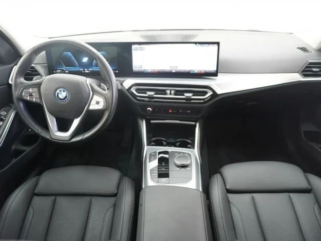 BMW 320 320e Touring