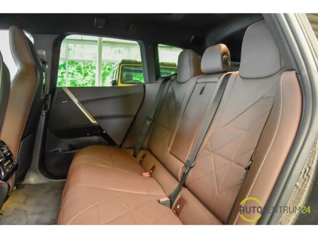 BMW iX 40 SkyLounge Massage HK HUD Soft Laser 360