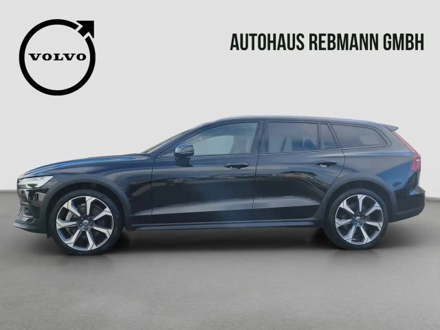 Volvo V60 Cross Country AWD Ultimate