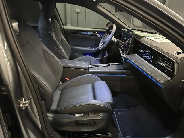 Volkswagen Passat 4Motion R-Line Style Variant