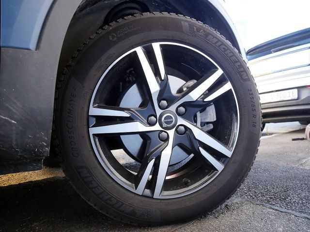 Volvo XC40 Dark Plus