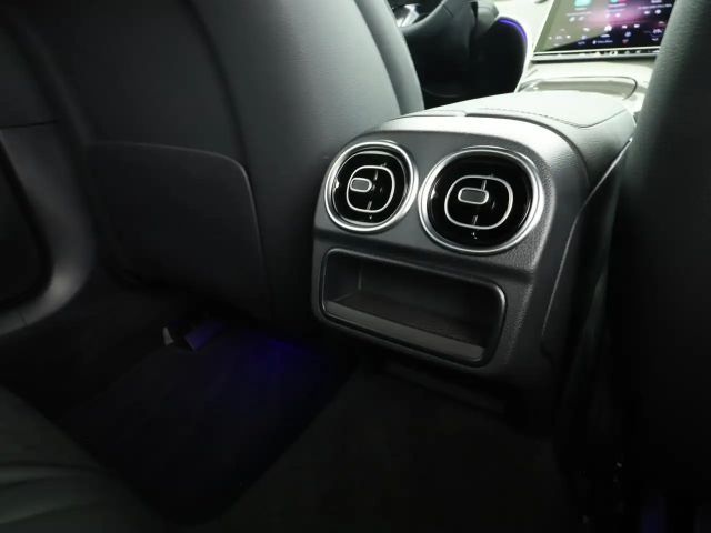 Mercedes-Benz C 220 AMG Line C 220 d Sedan