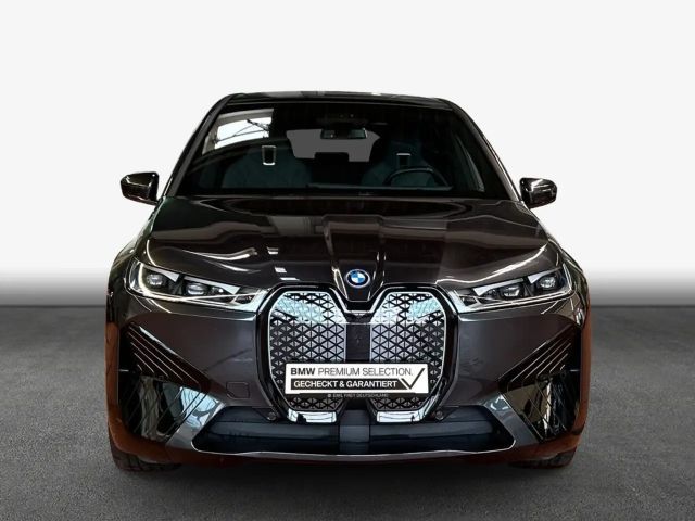 BMW iX xDrive40