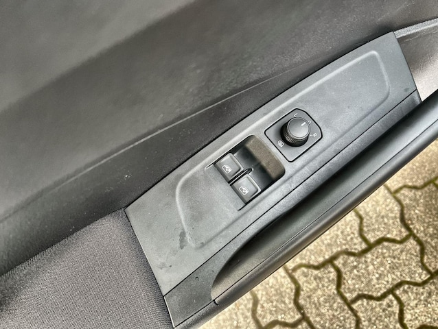 Skoda Fabia 1.0 MPI Black LED Sitzh PDC