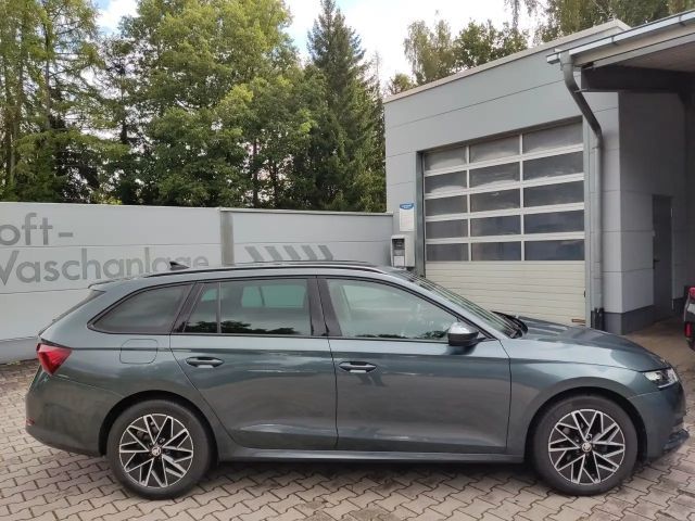 Skoda Octavia 1.5 TSI Ambition Combi