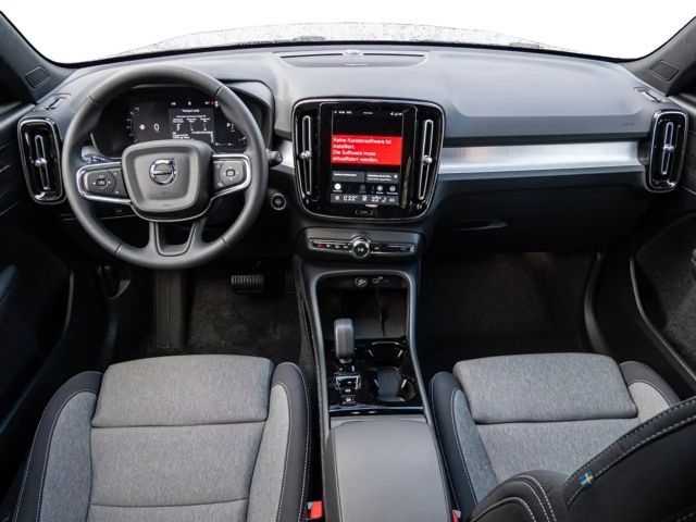 Volvo XC40 Dark Plus