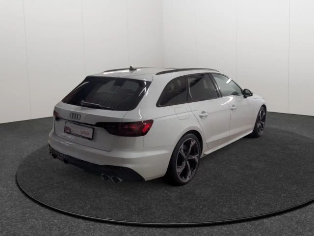 Audi S4 Avant Quattro