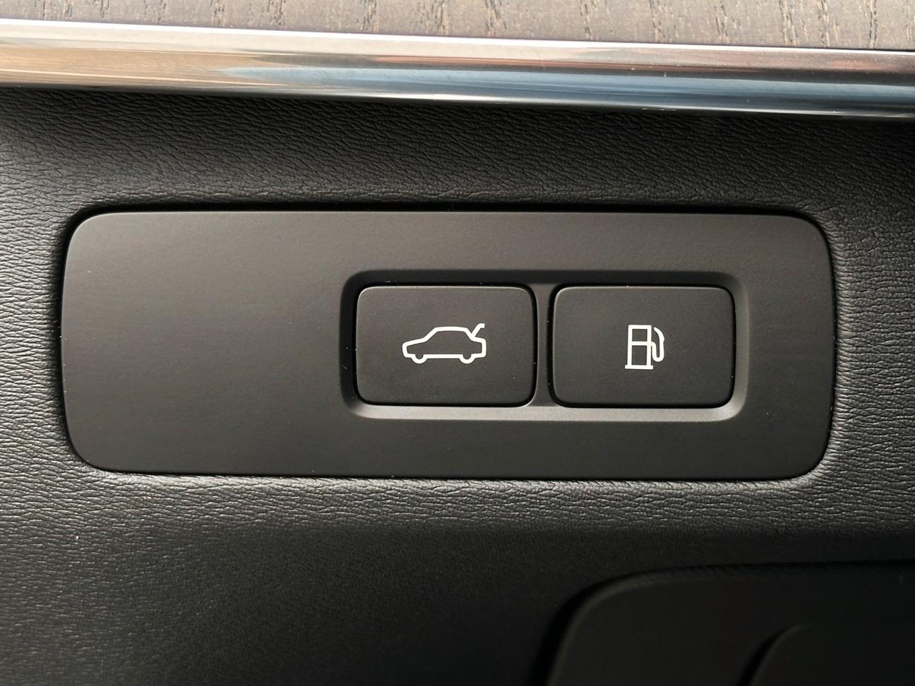 Volvo XC90 AWD Dark Recharge T8 Ultra