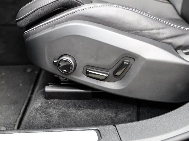 Volvo XC60 AWD Dark Ultimate