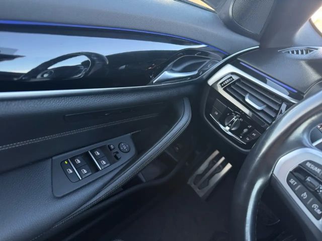 BMW 530 530d M-Sport Touring xDrive