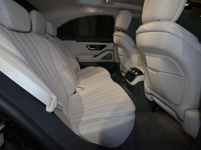 Mercedes-Benz S 350 4MATIC S 350 d Sedan