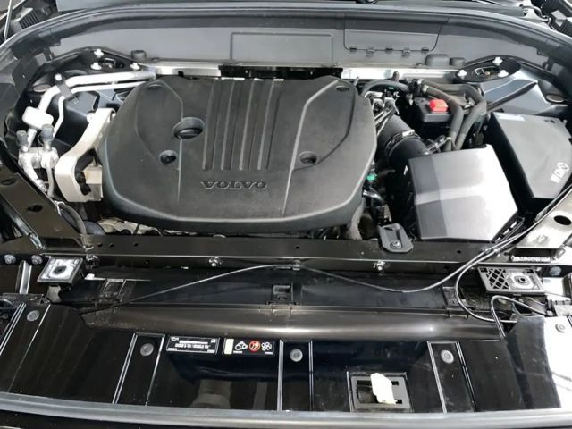 Volvo XC60 Dark Plus