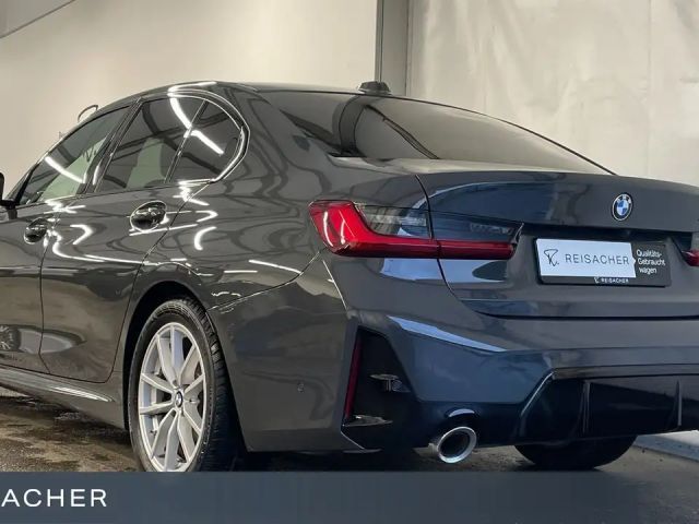 BMW 320 320i M-Sport Sedan