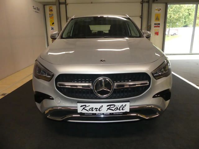 Mercedes-Benz GLA 250 4MATIC Progressive
