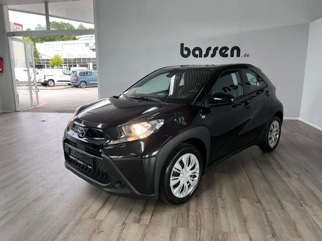 Toyota Aygo X Hatchback Play X-play