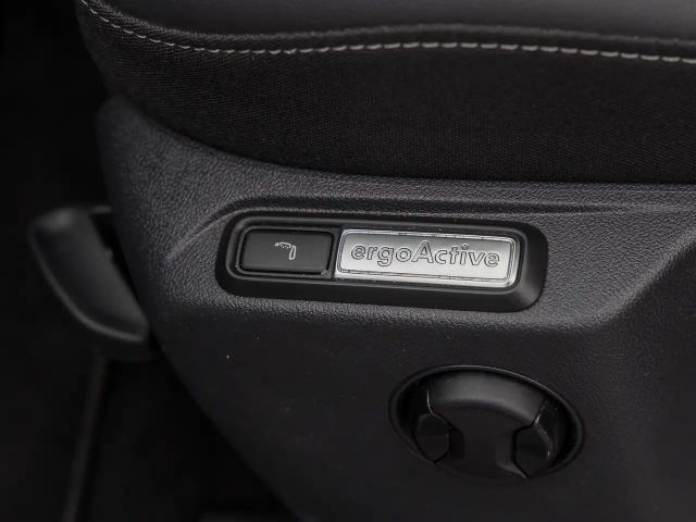 Volkswagen T-Roc 1.5 TSI DSG R-Line